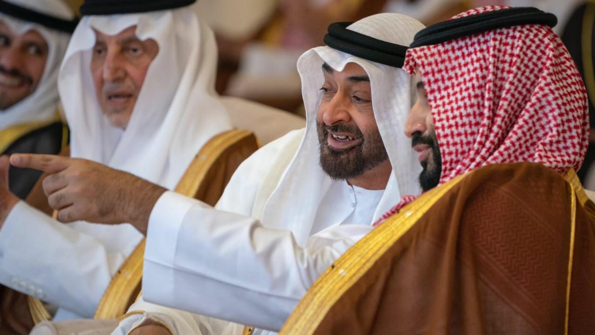 في أول اتصال هاتفي.. بن زايد للأسد: سوريا لن تبقى وحدها